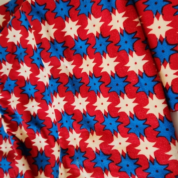 Pair of Lularoe leggings - Picture 4 of 7